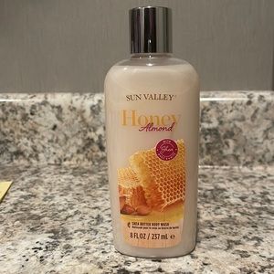 Sun Valley Honey Almond Body Wash